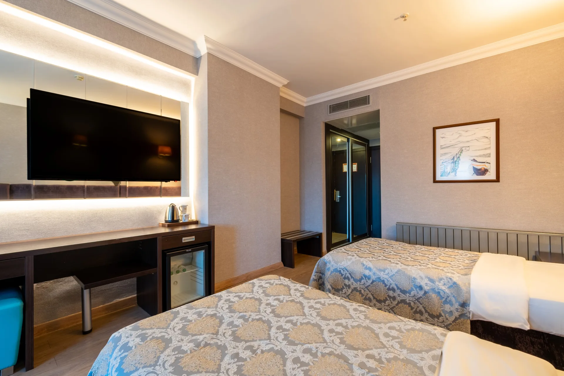 Triple Room