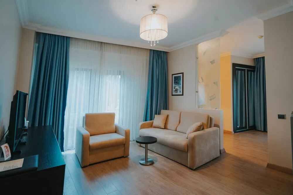 Junior Süit, Bahçe Manzaralıı